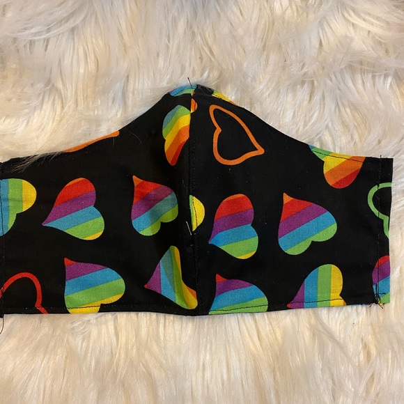 Face Mask Cover with Filter Pockets - Picture 2 of 2